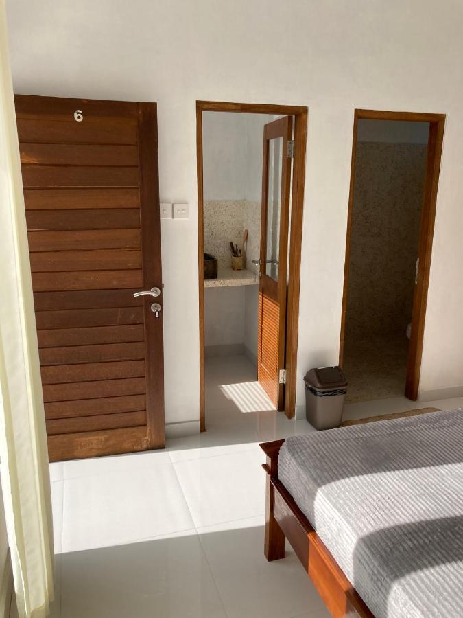 Villa Iris Homestay 乌鲁瓦图 外观 照片