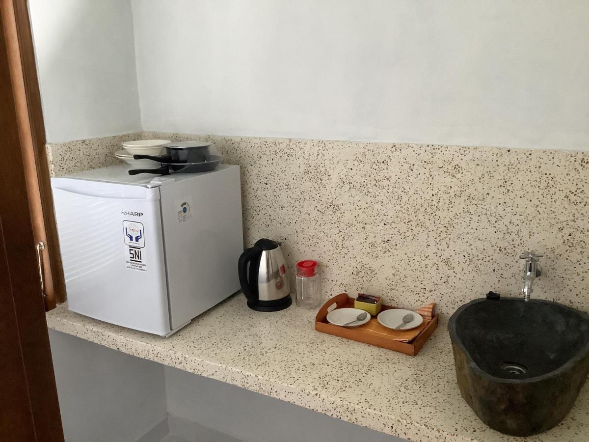 Villa Iris Homestay 乌鲁瓦图 外观 照片