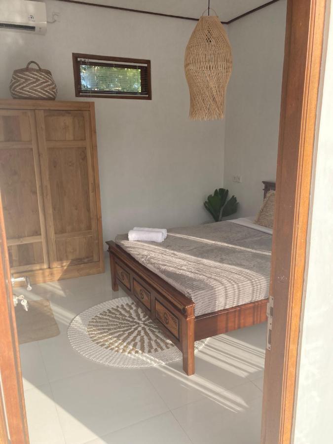 Villa Iris Homestay 乌鲁瓦图 外观 照片