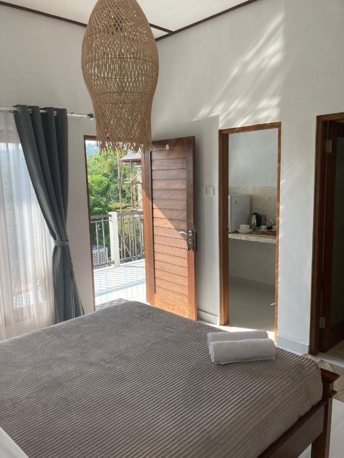 Villa Iris Homestay 乌鲁瓦图 外观 照片