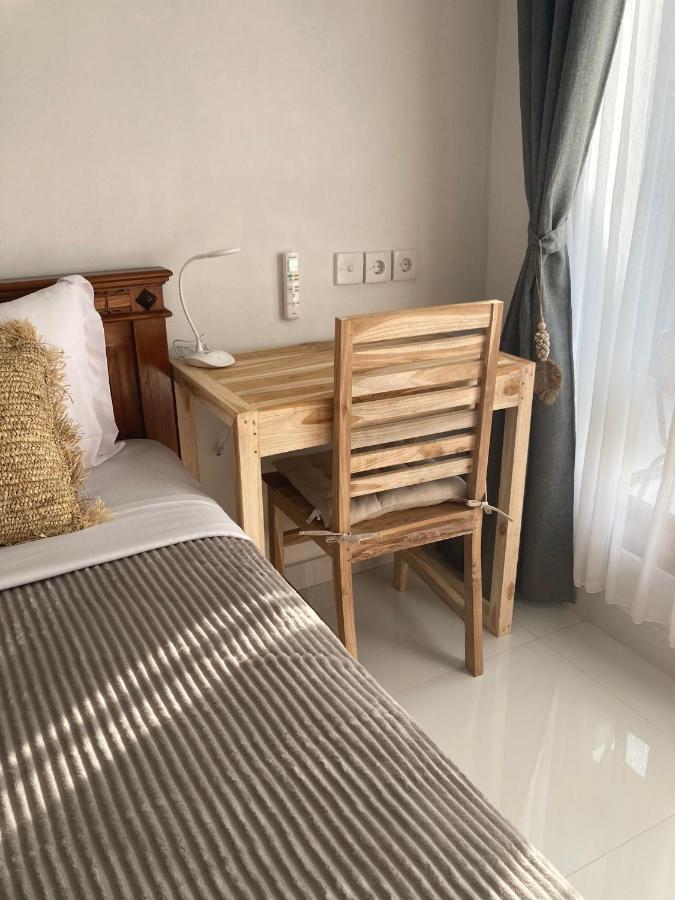 Villa Iris Homestay 乌鲁瓦图 外观 照片